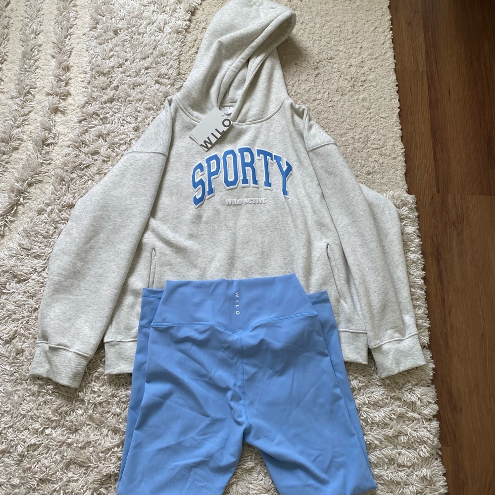 Wilo Light Gray "SPORTY" Hoodie with Sky Blue Leggings Set